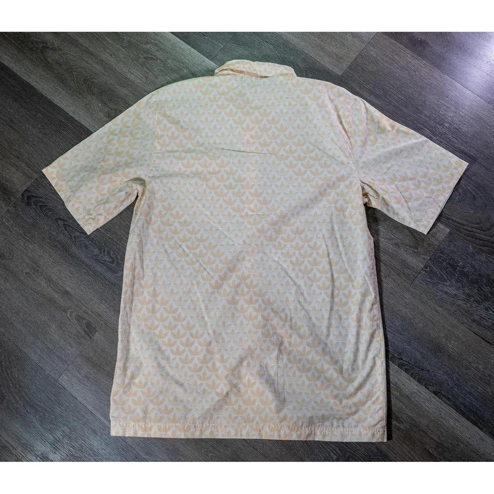 Adidas Trefoil Shirt Mens Medium Beige Short Sleeve Button Up Casual‎ Top